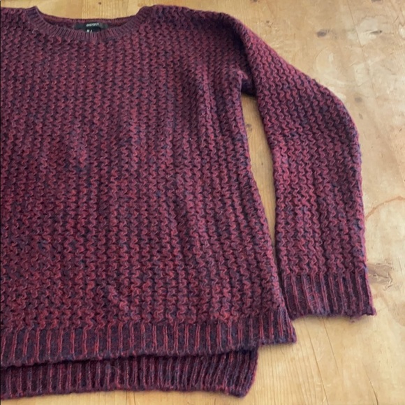 Sweater - Picture 2 of 4